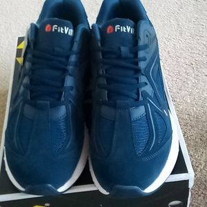Mens Fitville tennis shoes size 11 extra wide
